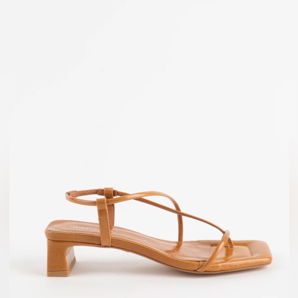 Intentionally Blank Anca Heel